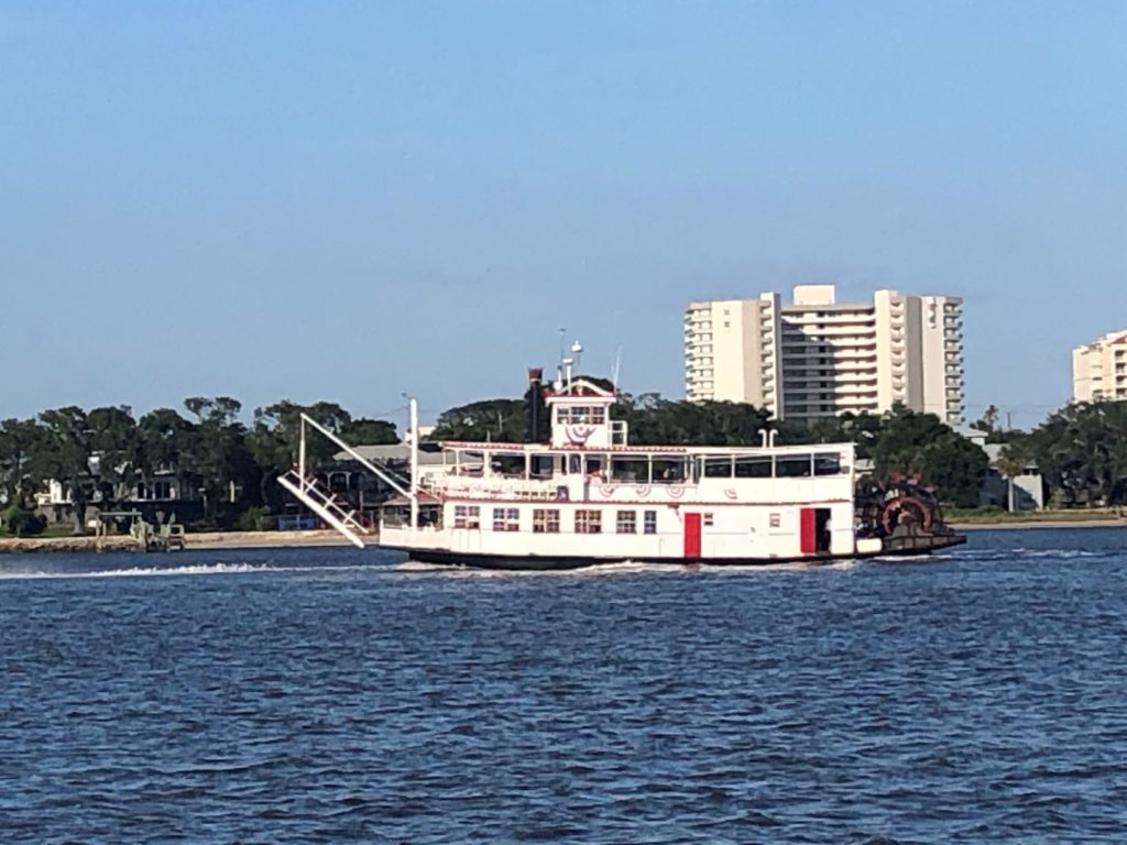 Old paddlewheel tourist boat going along the ICW